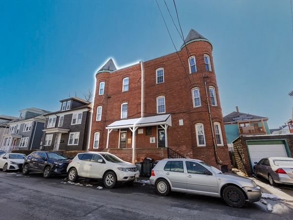 76 Belden St, Boston MA 02125