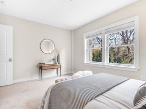 321 Hammond Pond Parkway 103, Brookline MA 02467