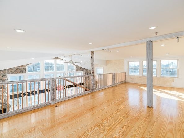 73 Rocky Neck Ave 2, Gloucester MA 01930