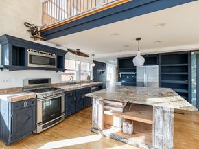 73 Rocky Neck Ave 2, Gloucester MA 01930