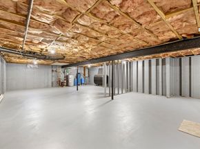 28 Long Hill Rd, Brookfield MA 01506