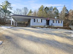 28 Long Hill Rd, Brookfield MA 01506