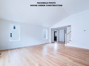 9 Pat Rose Way, Rockland MA 02370