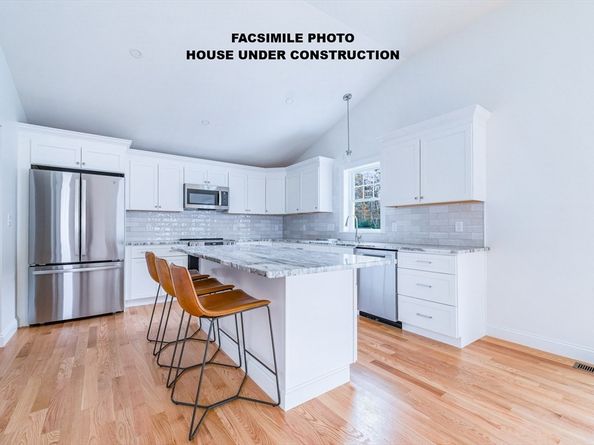 9 Pat Rose Way, Rockland MA 02370