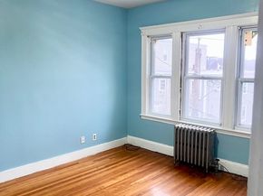 139 Grove St, Chelsea MA 02150