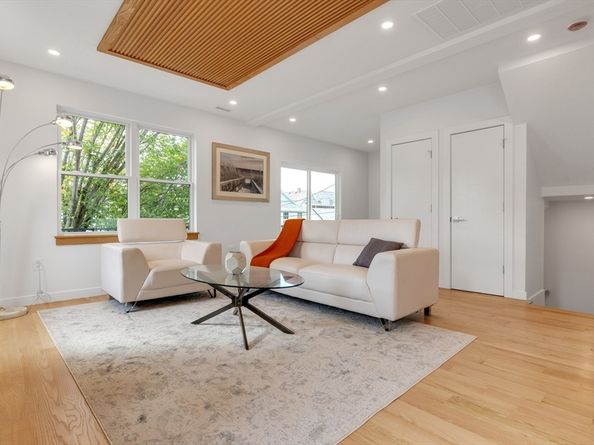 69 Boston Ave 69, Somerville MA 02144