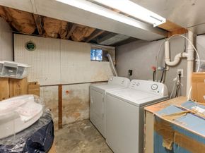 8 Peck Ave, Plymouth MA 02360