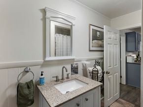 8 Peck Ave, Plymouth MA 02360