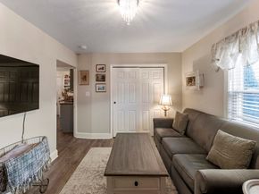 8 Peck Ave, Plymouth MA 02360