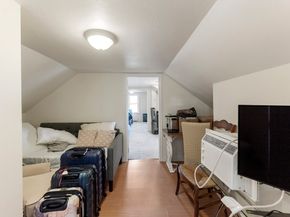 8 Peck Ave, Plymouth MA 02360