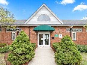 7 Conant Rd 33, Winchester MA 01890