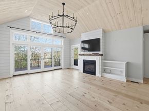 22 Hickorywood, Plymouth MA 02360