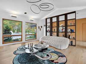 15 Myles Standish Rd, Weston MA 02493