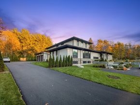 15 Myles Standish Rd, Weston MA 02493