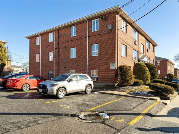 133 Warren St 3, Watertown MA 02472