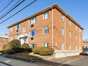 133 Warren St 3, Watertown MA 02472