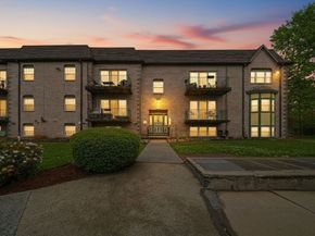 502 Oak 9, Brockton MA 02301