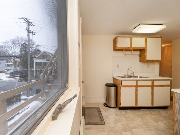 1 Oakland St 2, Newburyport MA 01950