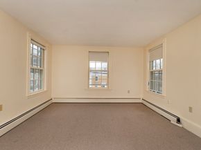 1 Oakland St 2, Newburyport MA 01950