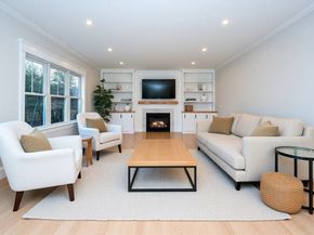 6 Briar Ln, Natick MA 01760