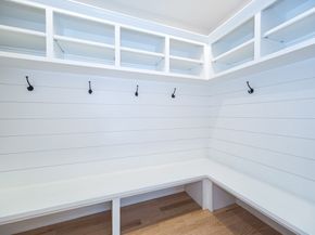 6 Briar Ln, Natick MA 01760