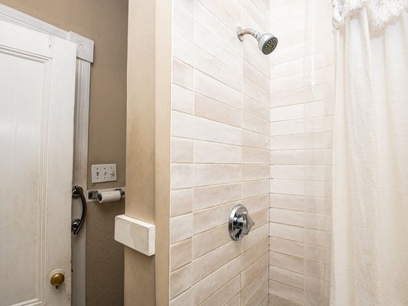 7 Forrester St, Salem MA 01970