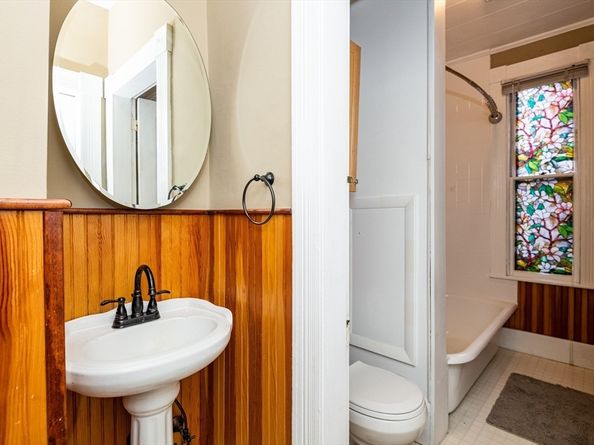 7 Forrester St, Salem MA 01970