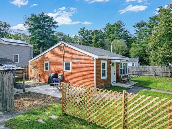 15 Morrison Way, Lakeville MA 02347