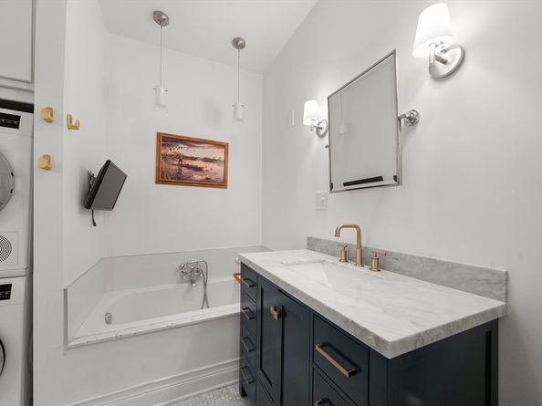 57 Warren Ave 3, Boston MA 02116