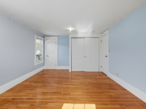 21 Gates Ave, Hudson MA 01749