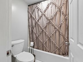 21 Gates Ave, Hudson MA 01749