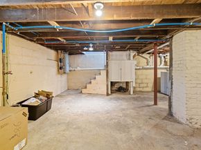 21 Gates Ave, Hudson MA 01749