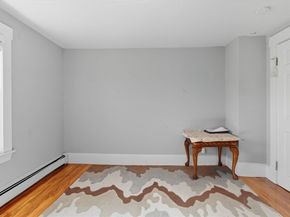 21 Gates Ave, Hudson MA 01749