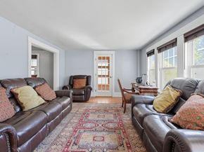 21 Gates Ave, Hudson MA 01749