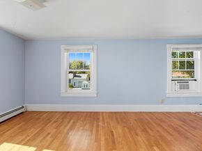 21 Gates Ave, Hudson MA 01749