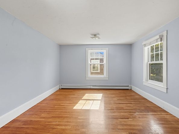 21 Gates Ave, Hudson MA 01749