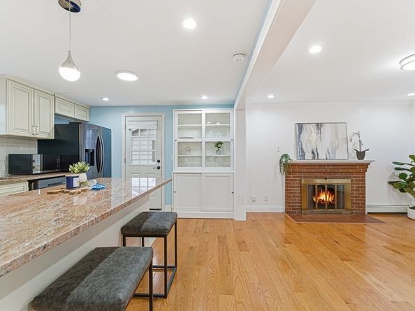 63 Dickerman Ln, Braintree MA 02184