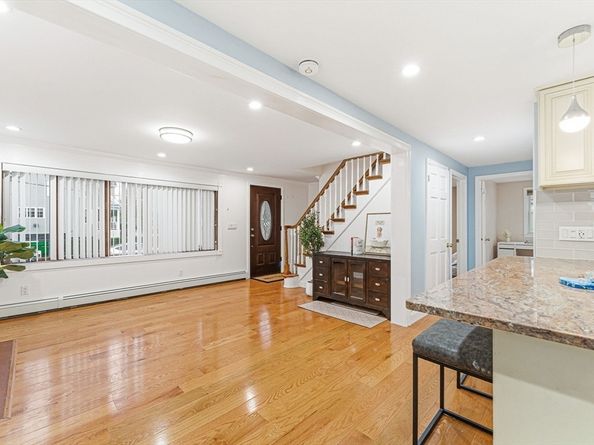 63 Dickerman Ln, Braintree MA 02184