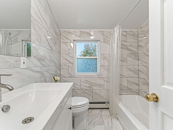 63 Dickerman Ln, Braintree MA 02184