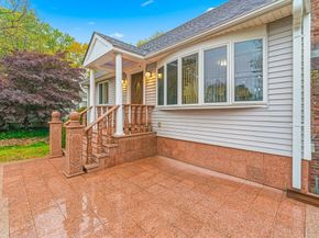 63 Dickerman Ln, Braintree MA 02184