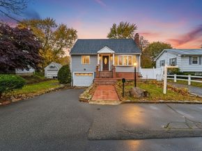 63 Dickerman Ln, Braintree MA 02184