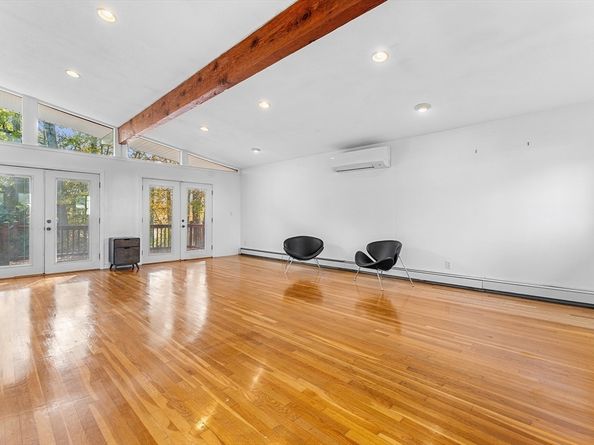 51 Crest Rd, Framingham MA 01701