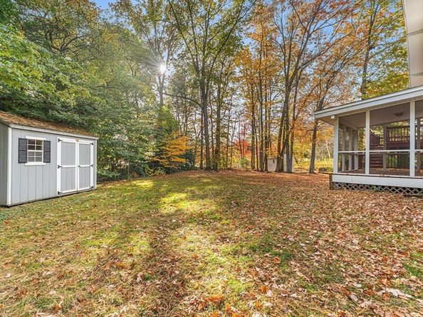 51 Crest Rd, Framingham MA 01701