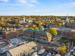 58 Merrimac St 25, Newburyport MA 01950