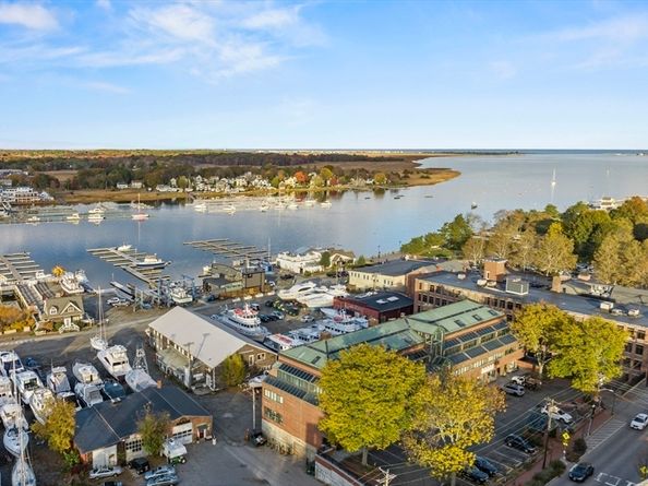 58 Merrimac St 25, Newburyport MA 01950