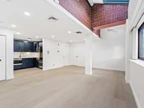 58 Merrimac St 25, Newburyport MA 01950