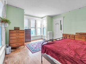 51 Grove Ave, Leominster MA 01453
