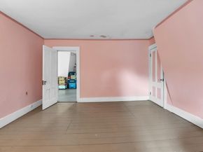 51 Grove Ave, Leominster MA 01453