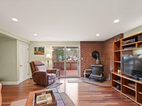 320 Pillings Pond Rd, Lynnfield MA 01940