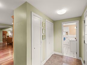 320 Pillings Pond Rd, Lynnfield MA 01940